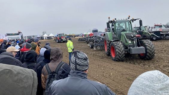 Pokazy w polu Agro-Tom  
