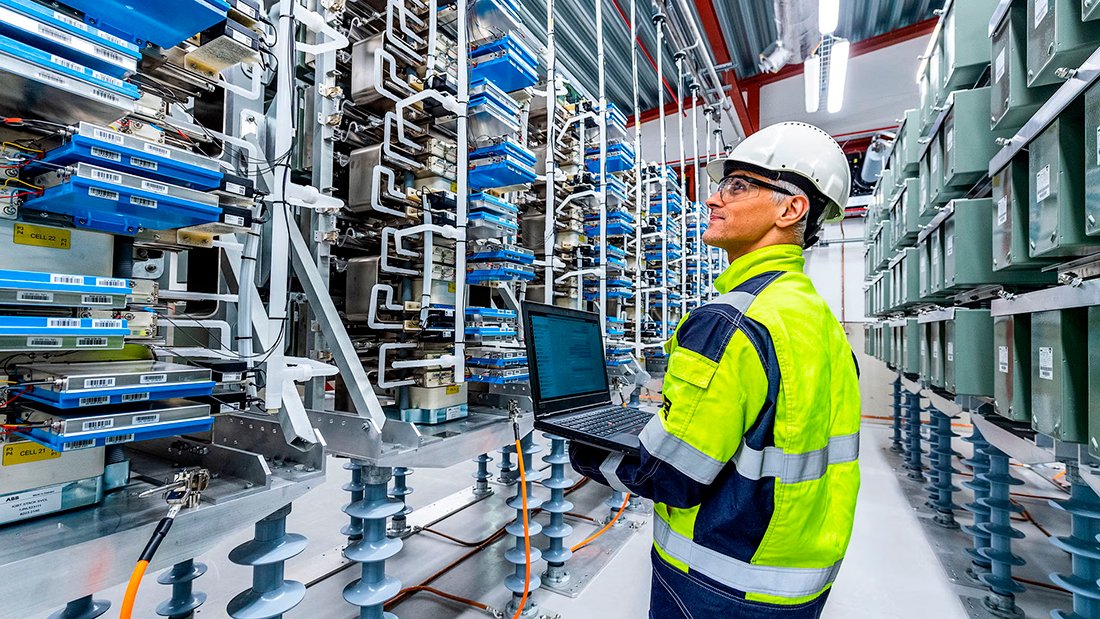 Hitachi stawia na cyfryzację - nowe narzędzia na zwiększenie efektywności flot budowlanych