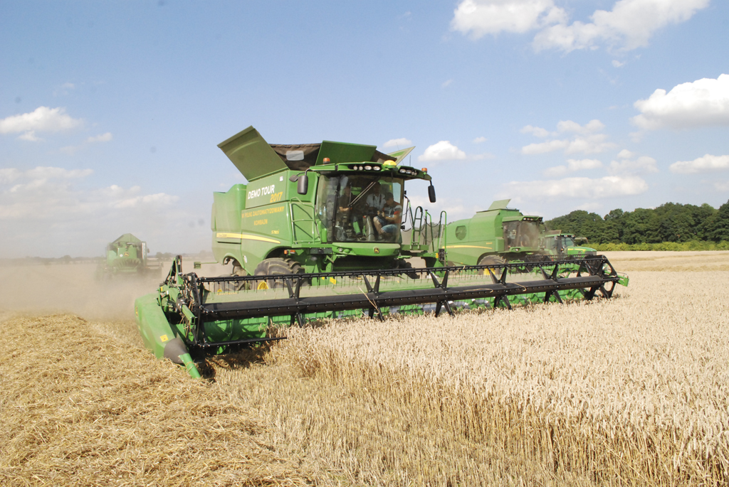 john deere zautomatyzowany kombajn