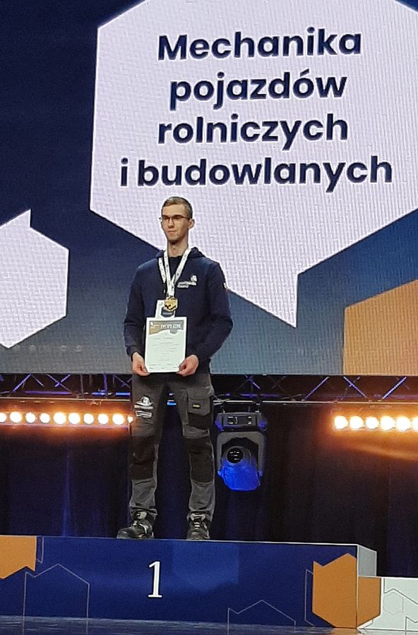 Rafał Piechaczek mistrzem SkillsPoland