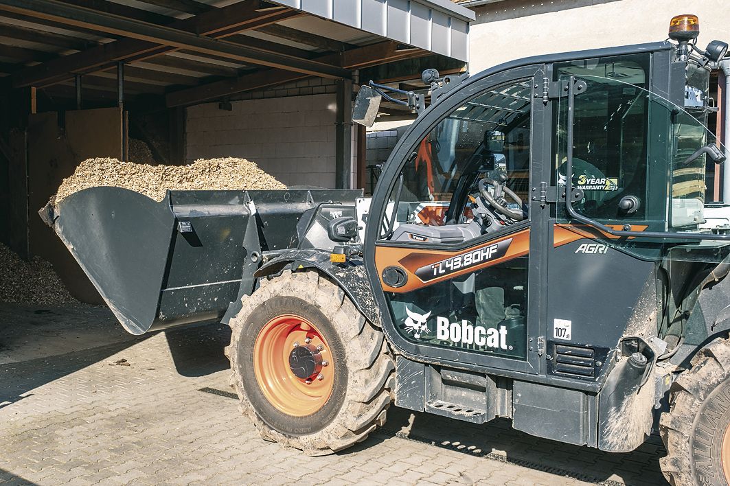 Test praktyczny ładowarki Bobcat TL43.80 HF Agri