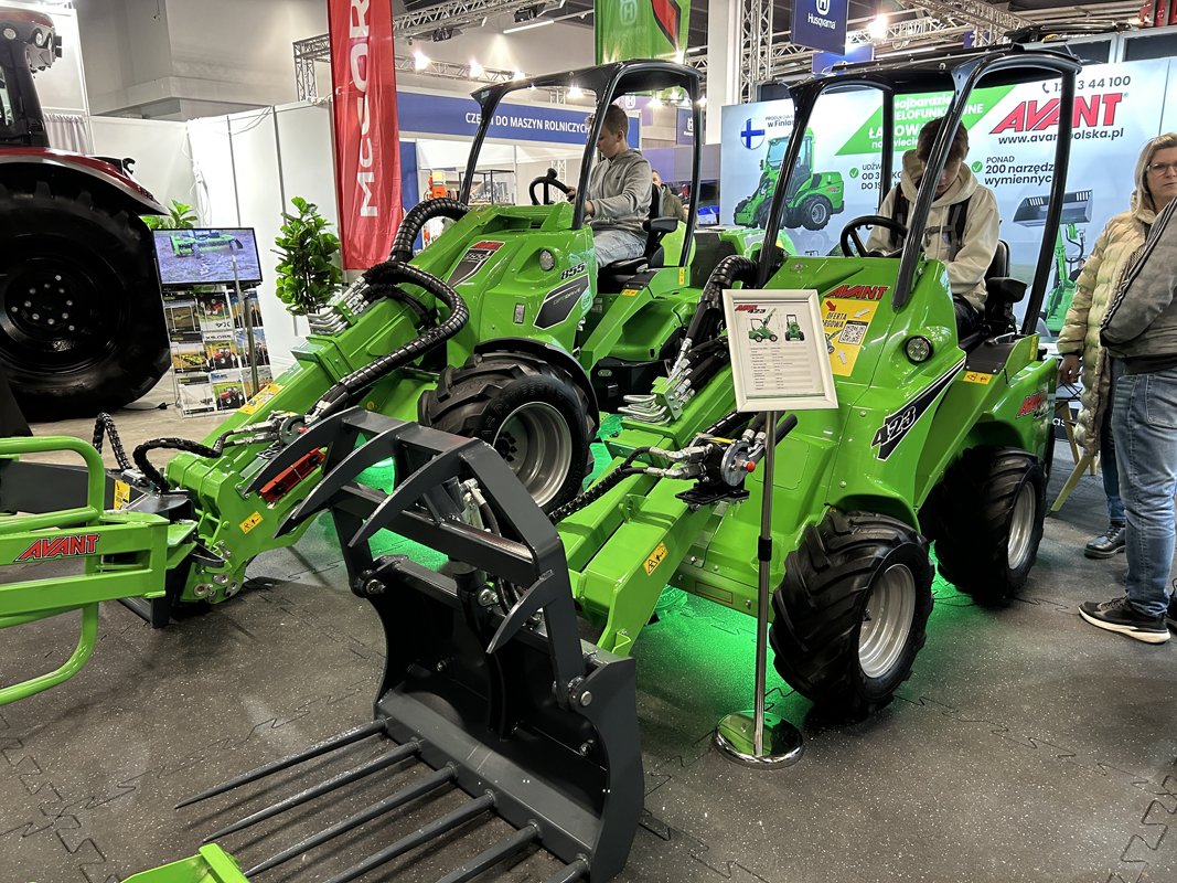 Ładowarki Avant model 423 oraz nowy model 855i