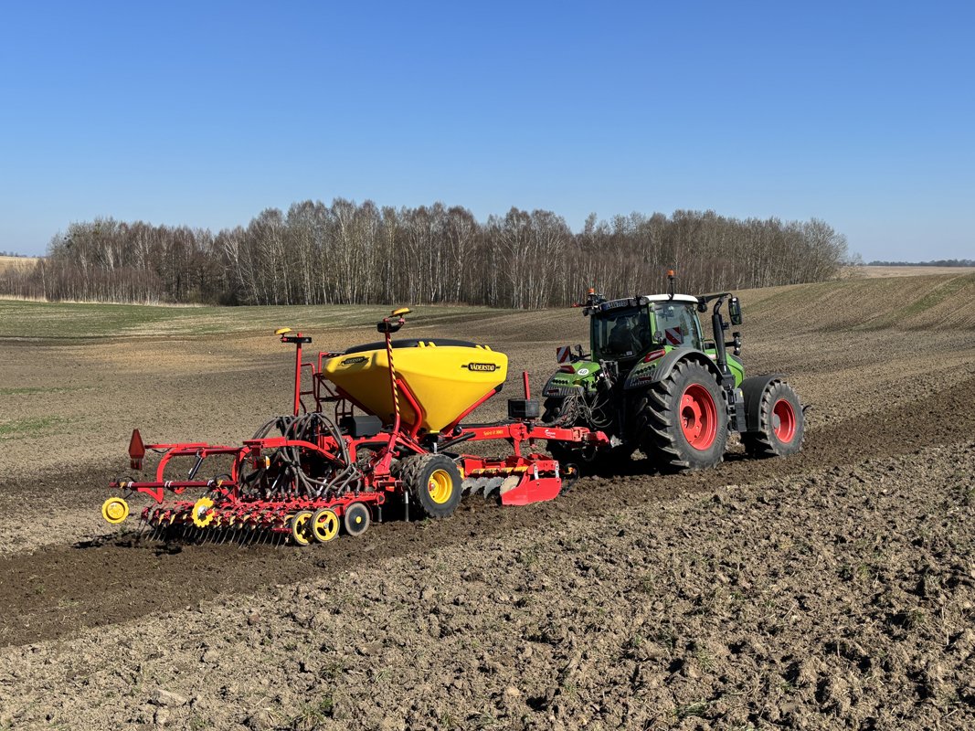 Agravis Technik Polska: Innowacje w polu – Valtra, Fendt i Väderstad w akcji