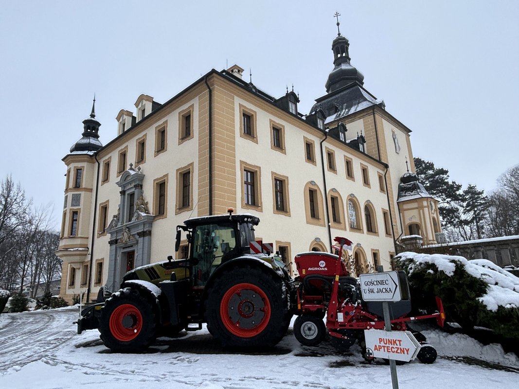 Drony czy ciągniki w rolnictwie precyzyjnym