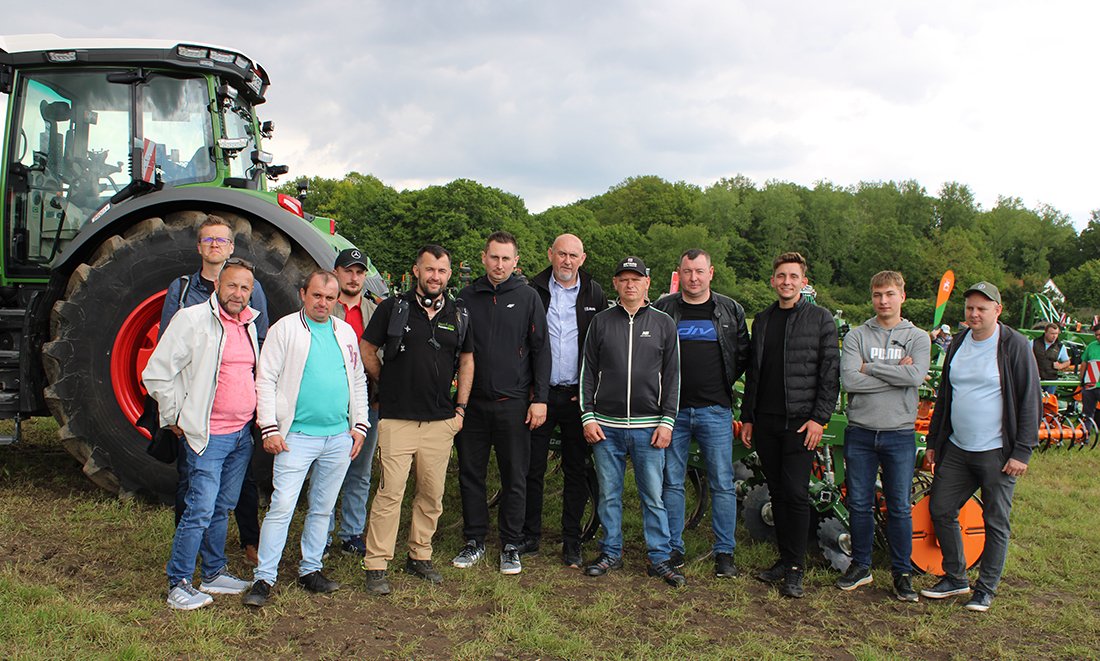 Grupa rolników z południa Polski, która wybrała się na Amatechnikę na zaproszenie firmy Agro-Eko, jednego z dilerów Amazone w Polsce.